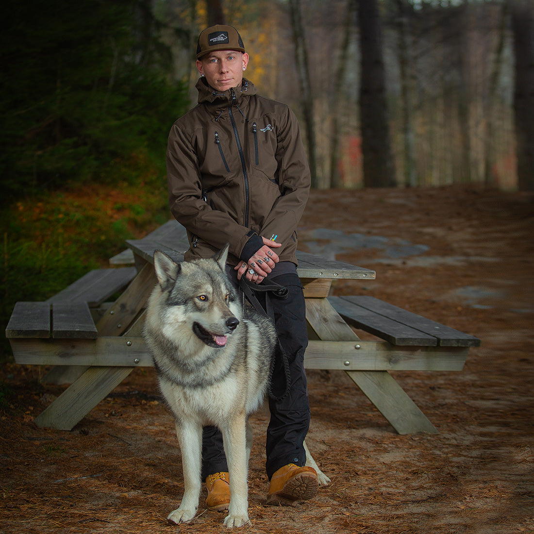 Arrak Men's Akka Softshell Jacket Brown Front Dog with multiple pockets, water repellent for dog walking