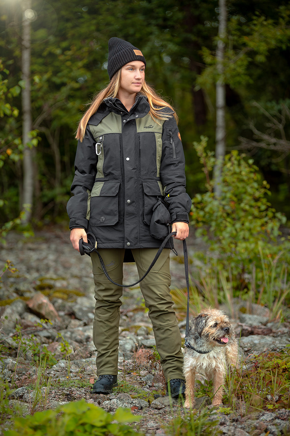 Arrak Women's Original Jacket Olive Front woman forrest with multiple pockets, waterproof for the outdoor dog owner