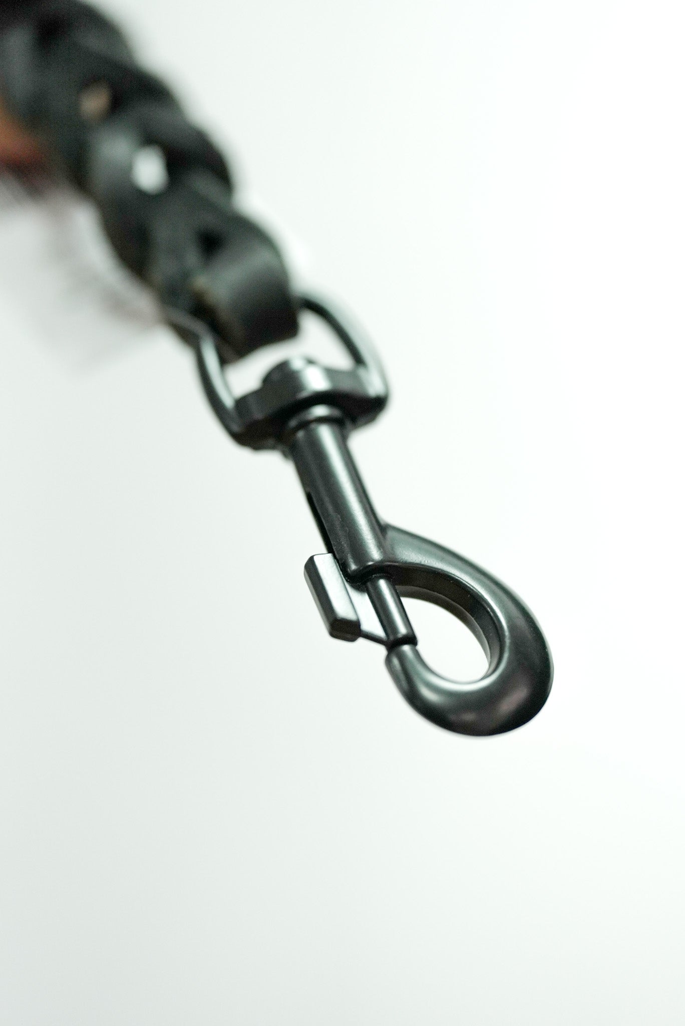 Black Leather Leash black clip