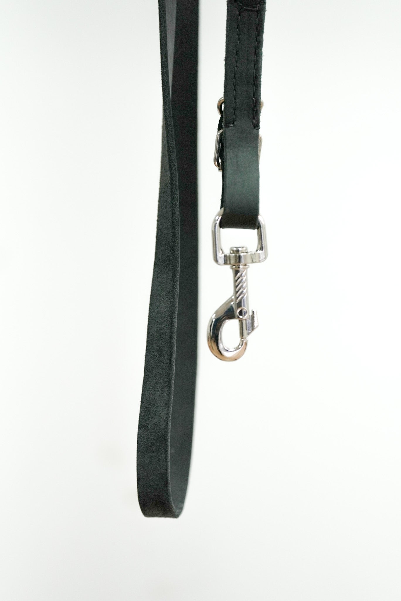 Black Leather Leash with Stainless Steel Clip 16mm with handle