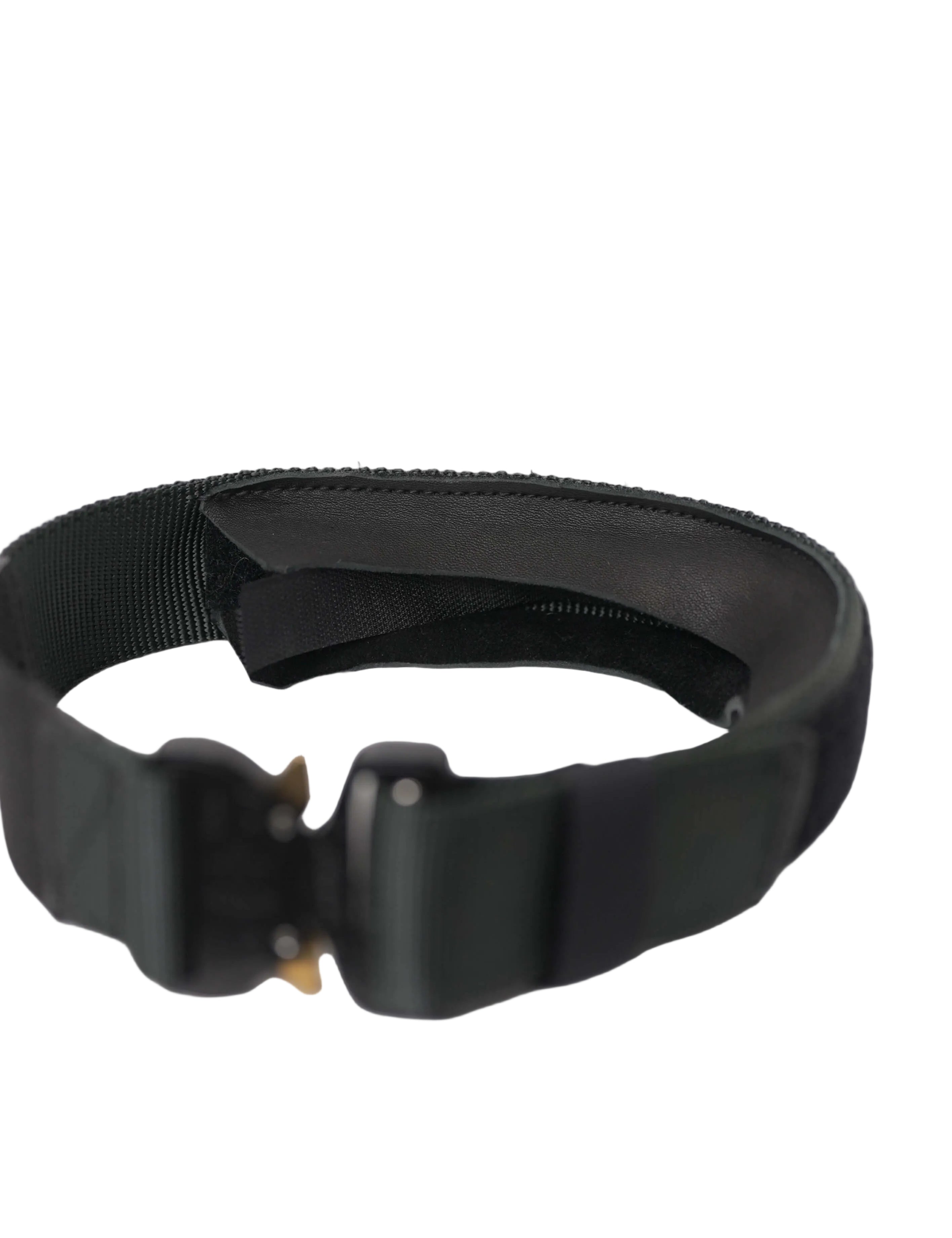 Schweikert E-collar / Pinch Prong Collar Cover Black Without Handle top closeup insert