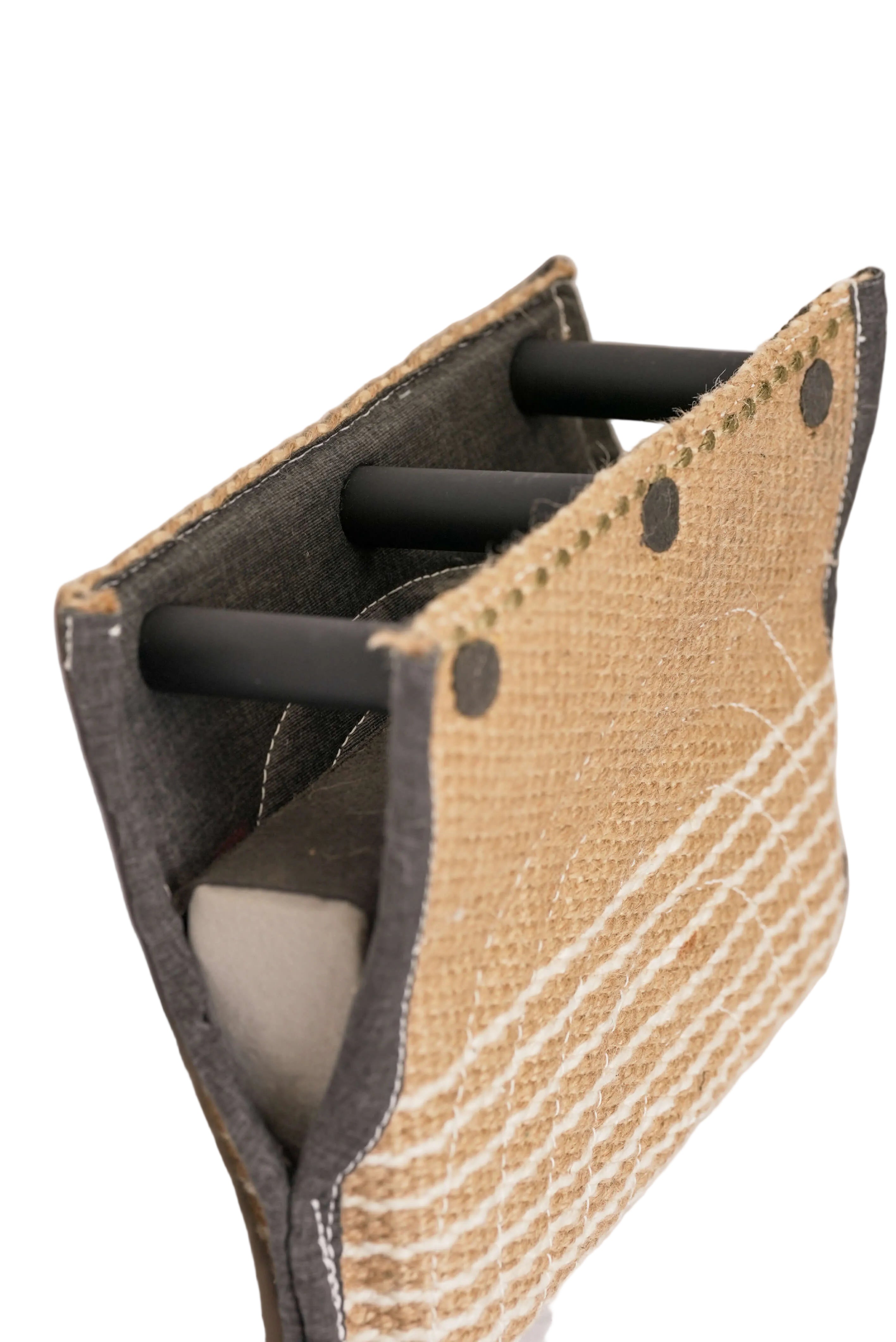 Schweikert "Jim" Jute Bite Pad with 3 Grips top angle
