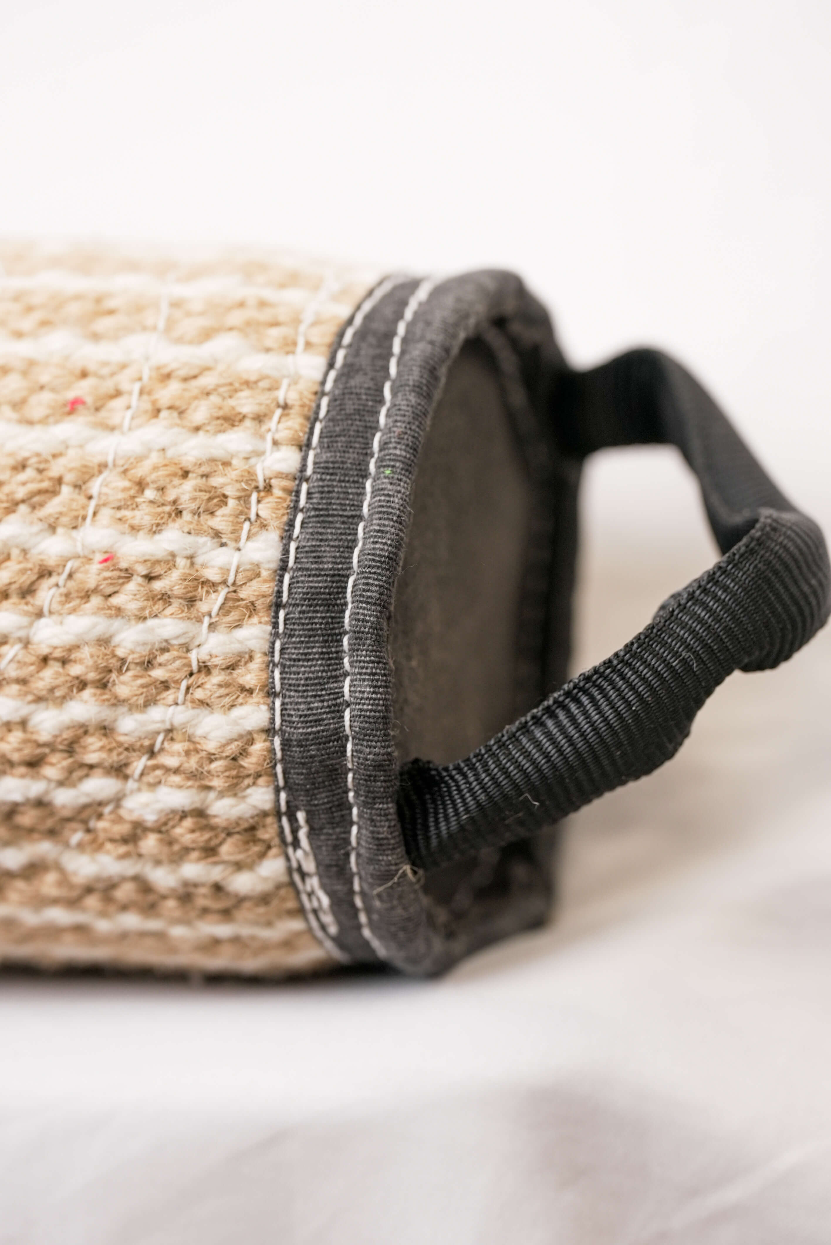 Schweikert Jute Bite Roll with Handles stitching