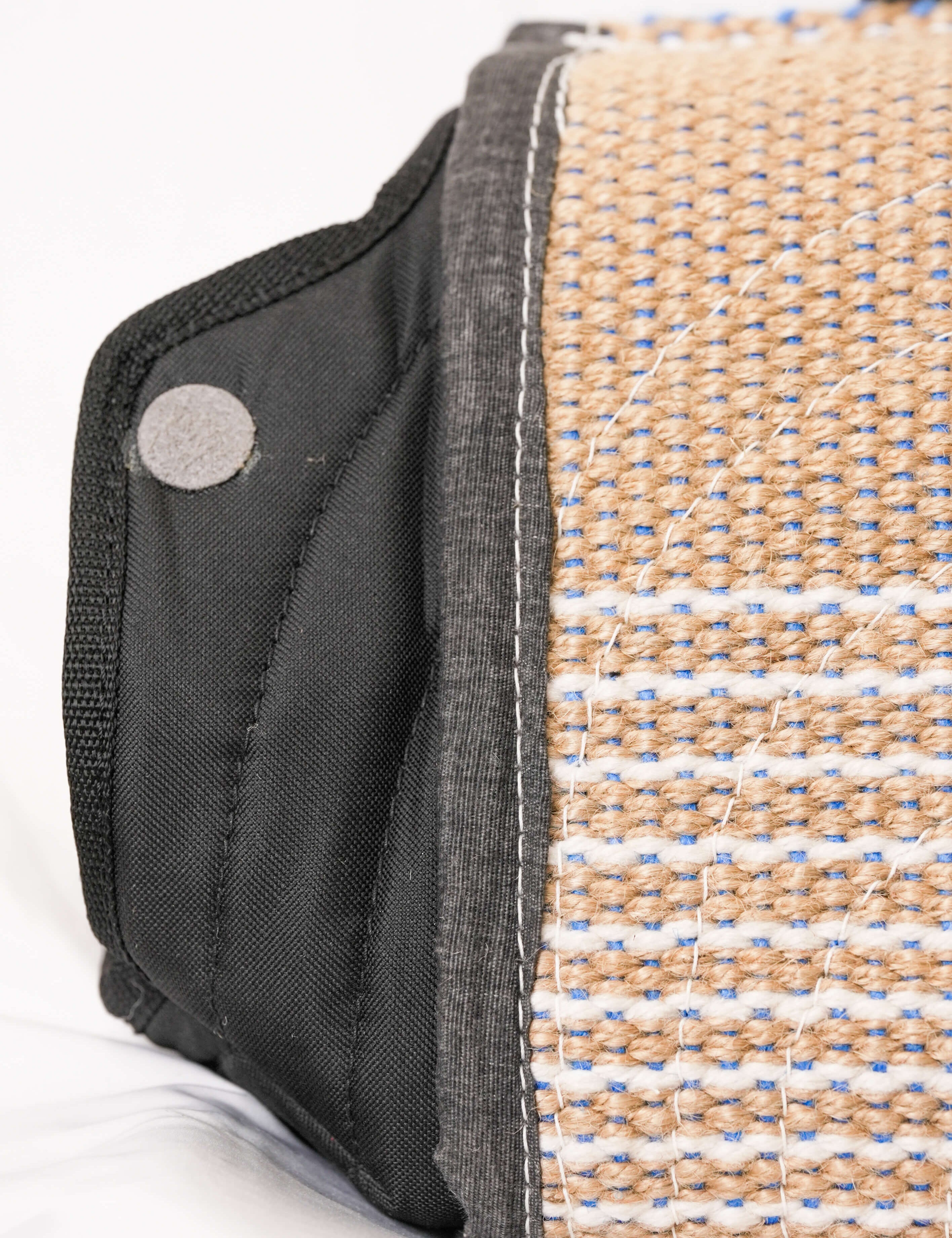 Schweikert Large Bite Pad with Jute Cover nylon sleeve