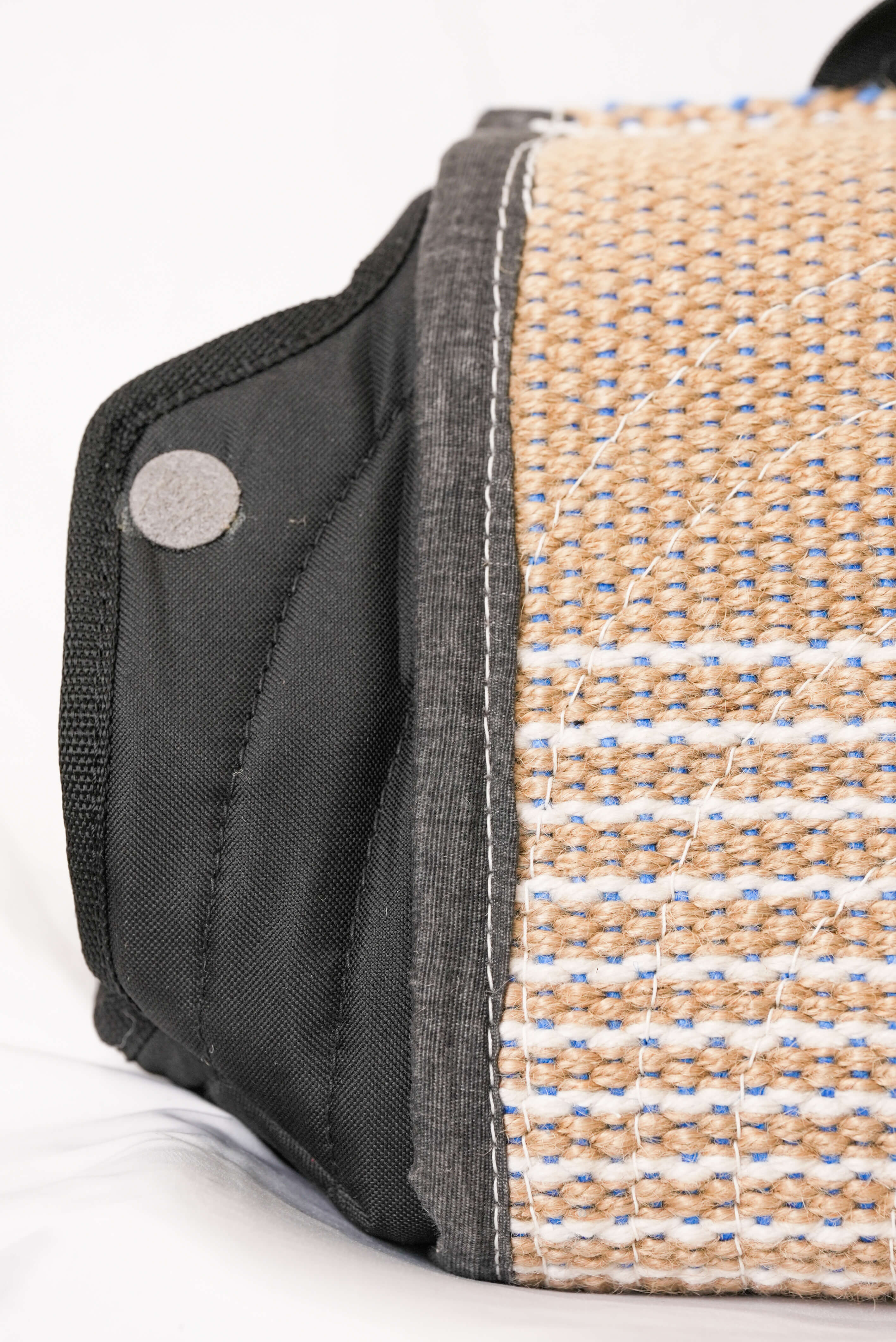 Schweikert Large Bite Pad with Jute Cover nylon sleeve