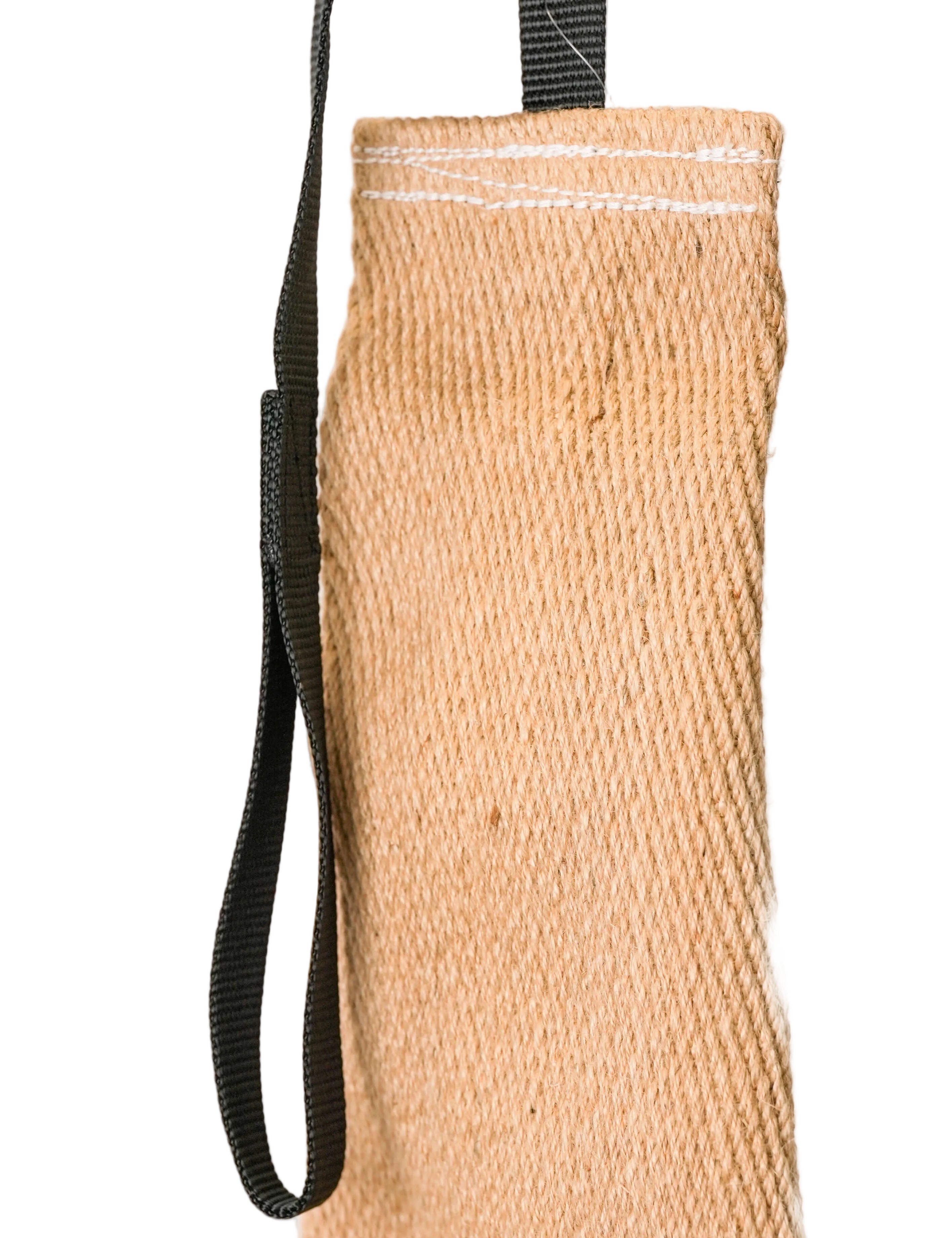 Schweikert Puppy Jute Bite Bag and Lead with Handle closeup