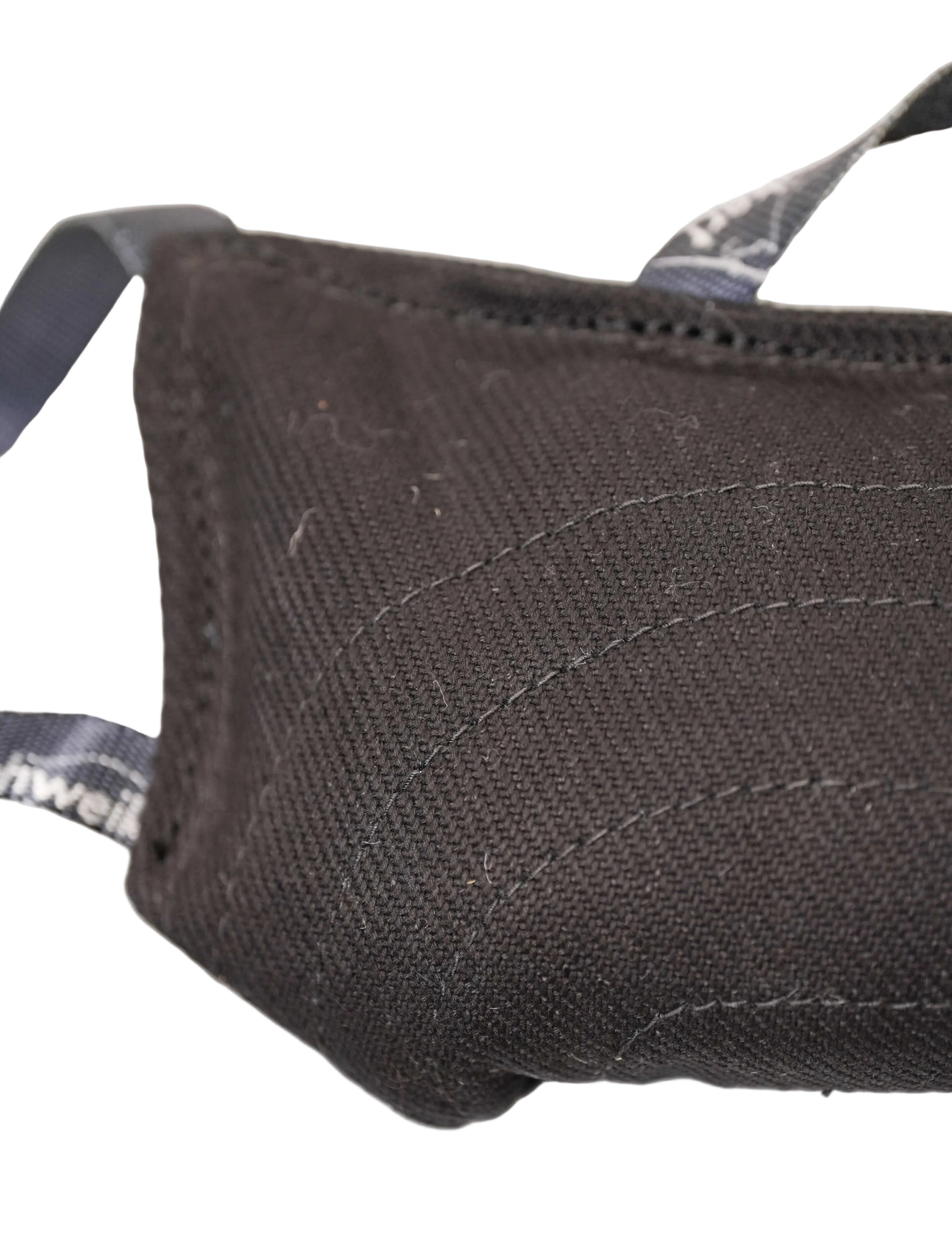 Schweikert Small Bite Pad with 3 Handles Black stitching